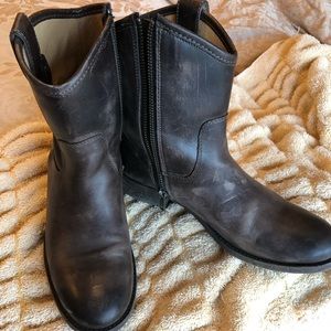 Frye Melissa Button Down rugged leather 6.5